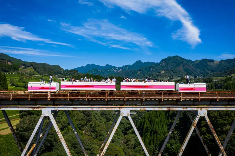 في مبادرة صديقة للبيئة.. اليابان تبتكر قطارًا يعمل بحساء المعكرونة! (فيديو)