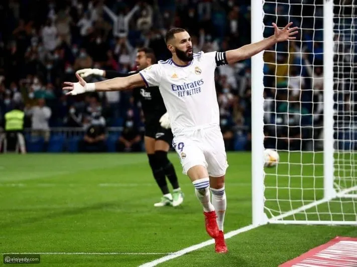 سر اختفاء كريم بنزيما من منصات التواصل بعد مباراة ريال مدريد