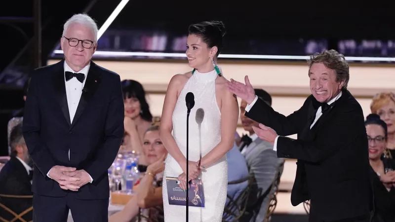 القائمة الكاملة لنجوم هوليوود الفائزين بجوائز حفل الإيمي 2022