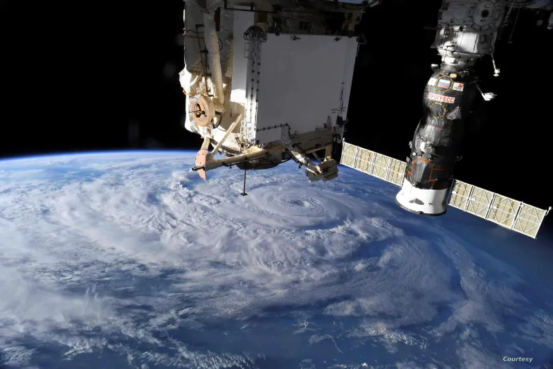 تقارير: السعودية تعتزم إرسال رائدي فضاء لمحطة الفضاء الدولية 