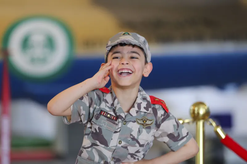 «الرجل» ترصد احتفالات اليوم الوطني في متحف «صقر الجزيرة للطيران»