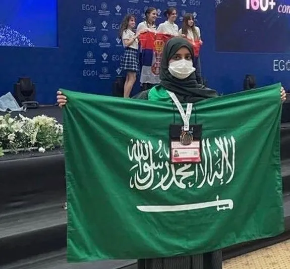 طالبتان من «تعليم جدة» تحققان إنجازًا سعوديًّا بأولمبياد المعلوماتية