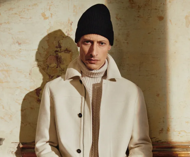 القبعة الصوفية.. تأنق دافئ في شتاء 2022