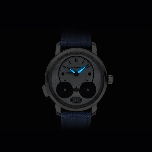 «ستار ليجاسي نيكولا ريوسيك».. ساعة تستلهم شوارع باريس المرصوفة بالحصى