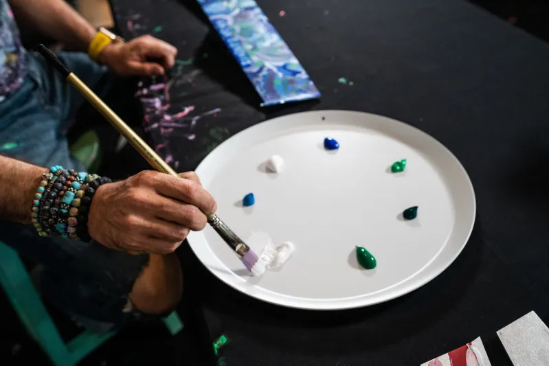 رولز رويس و"ساشا جفري" يجمعان مليون دولار للأعمال الخيرية