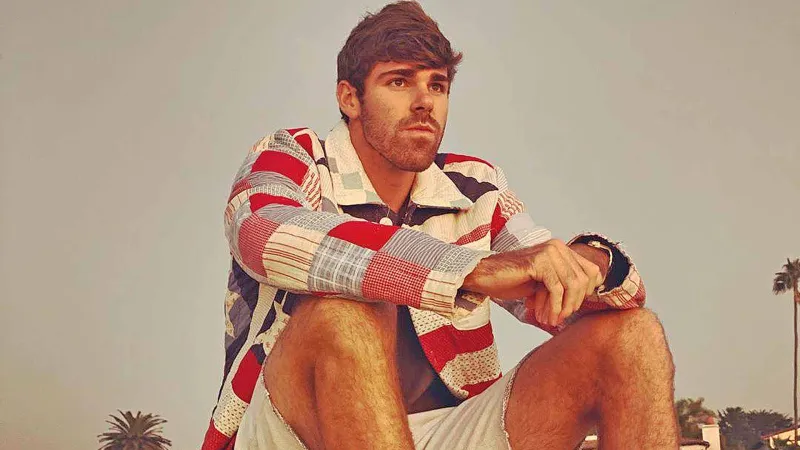 «رايلي أوبلكا» من ملاعب التنس إلى عروض الأزياء