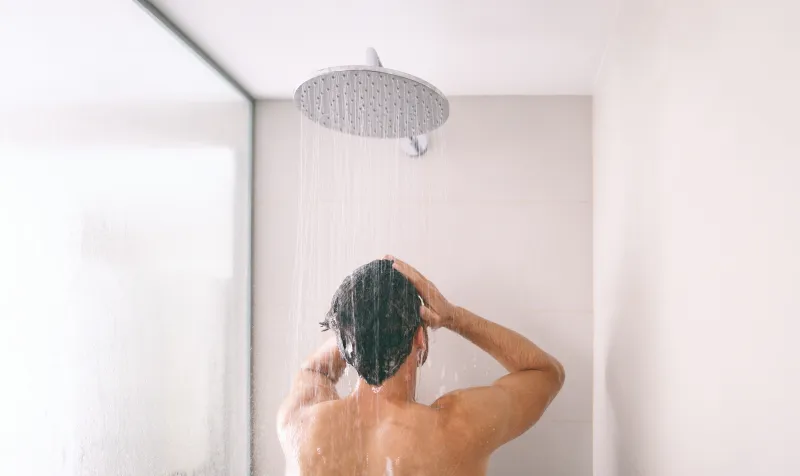 دراسة غريبة تكشف كيف تأتي الأفكار الإبداعية تحت «الدش» 