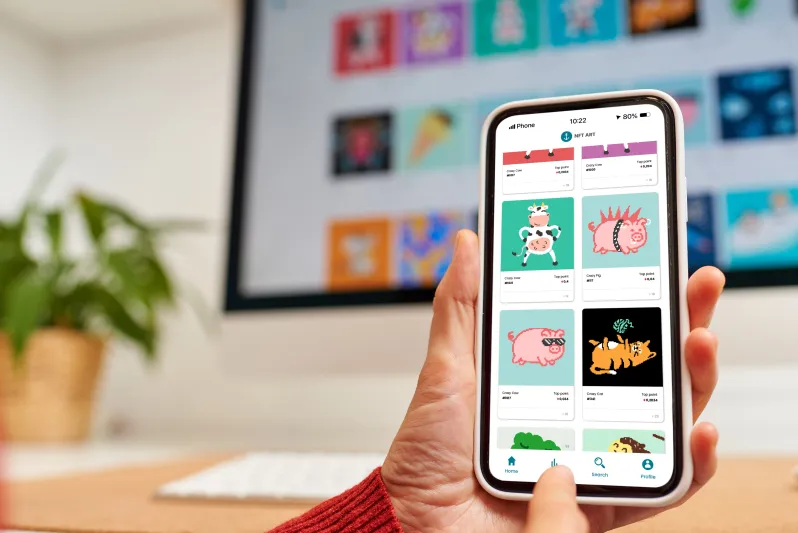 10 شركات أزياء وسيارات فارهة تحتضن عالم NFT