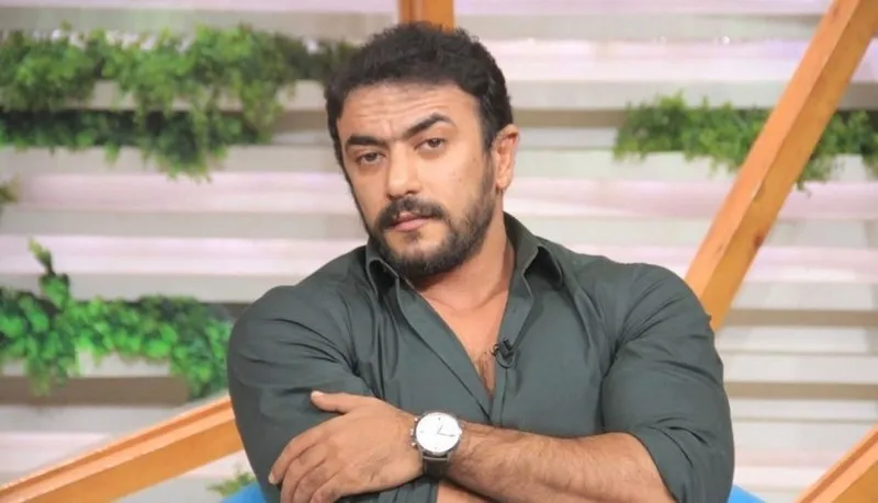 مَنْ شقيقة أحمد العوضي.. ولماذا لم يتكلم عنها؟ 