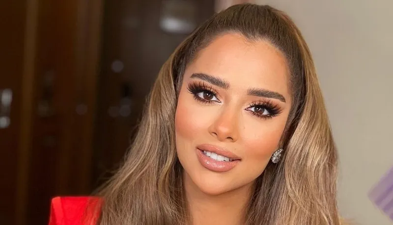 بلقيس فتحي تتعرض لموقف محرج في حفلها بموسم الرياض (فيديو)