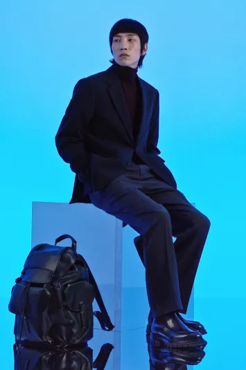 حذاء الشتاء يكمل أناقتك.. فتريث في اختياره 