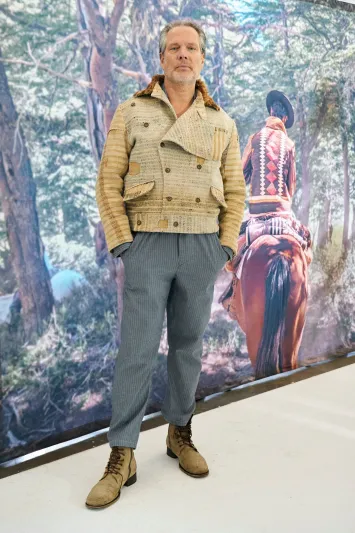 حذاء الشتاء يكمل أناقتك.. فتريث في اختياره 