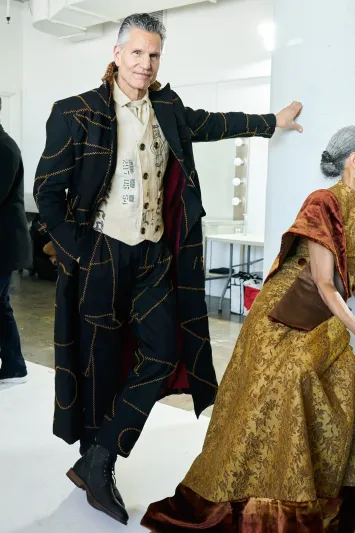 حذاء الشتاء يكمل أناقتك.. فتريث في اختياره 