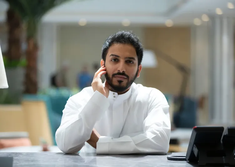 الشاب السعودي خالد بن شعيل: أعمل بلا توقف وأحلم بصالة للسيارات الكلاسيكية في الرياض