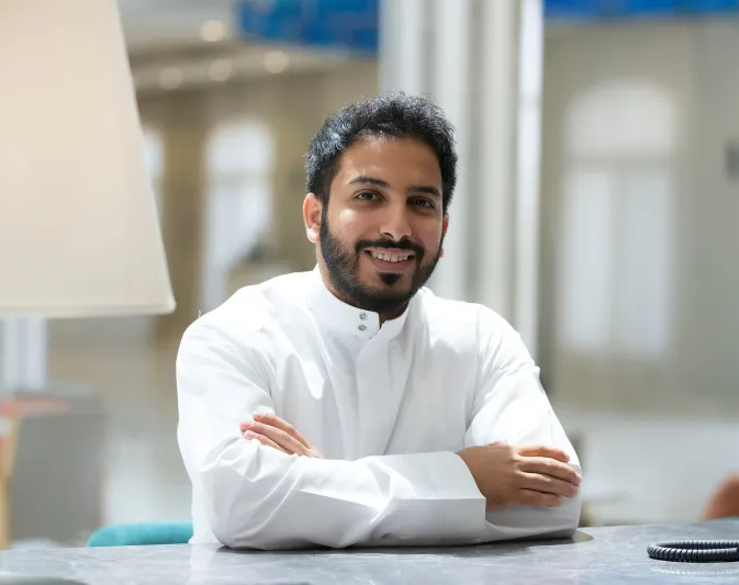 الشاب السعودي خالد بن شعيل: أعمل بلا توقف وأحلم بصالة للسيارات الكلاسيكية في الرياض