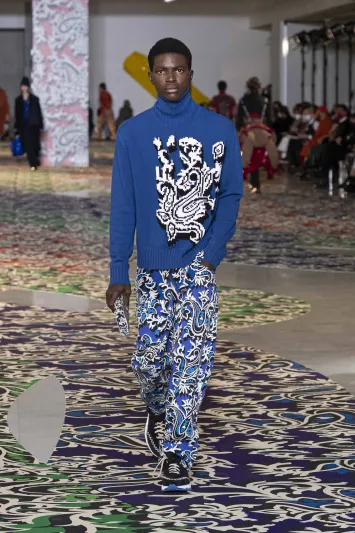 مجموعة Etro المشوقة تمزج بين المغامرة والمعرفة