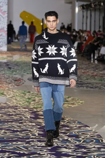 مجموعة Etro المشوقة تمزج بين المغامرة والمعرفة