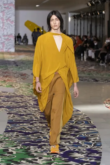 مجموعة Etro المشوقة تمزج بين المغامرة والمعرفة