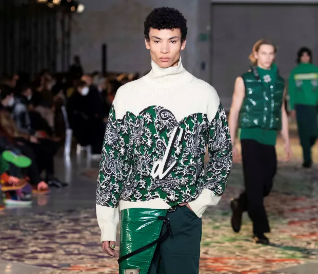 مجموعة Etro المشوقة تمزج بين المغامرة والمعرفة