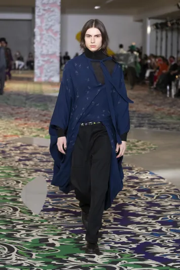 مجموعة Etro المشوقة تمزج بين المغامرة والمعرفة