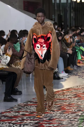 مجموعة Etro المشوقة تمزج بين المغامرة والمعرفة