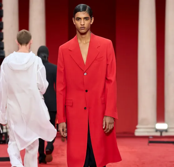 "ماكسمليان ديفيس" لربيع وصيف 2023.. أناقة ببساطة