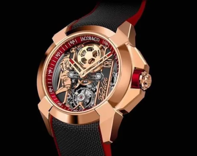 هل يعود رونالدو للمرينجي بعد ترويجه لتلك الساعة ورحيله عن اليونايتد؟