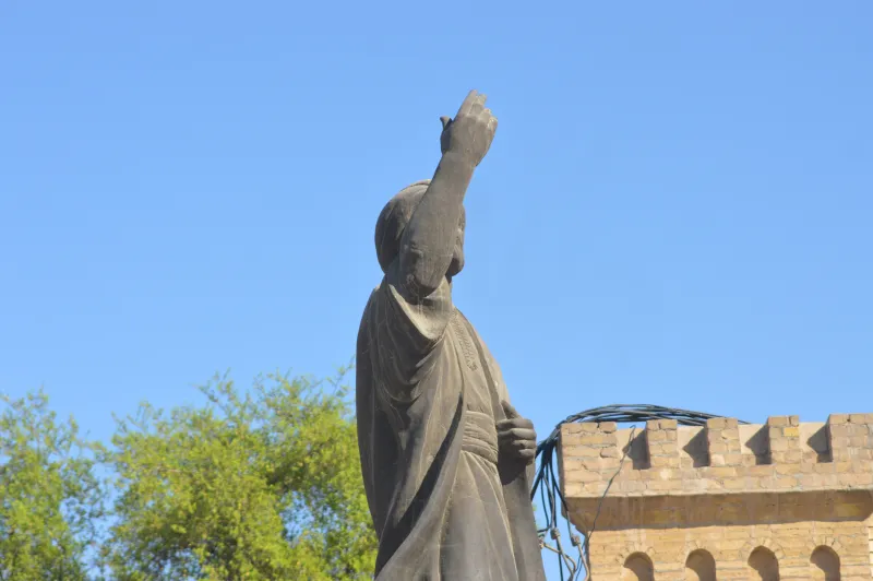 أمة الفصاحة.. أشهر الشعراء العرب قديمًا وفي العصر الحديث