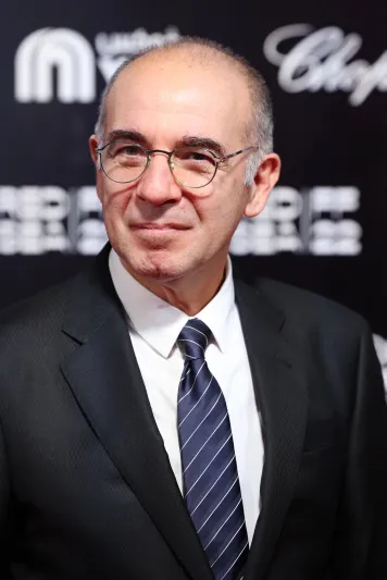 أناقة الرجال تشرق في مهرجان البحر الأحمر السينمائي