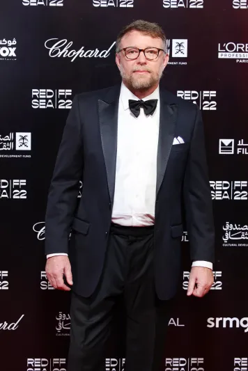 أناقة الرجال تشرق في مهرجان البحر الأحمر السينمائي