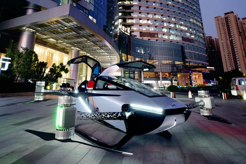 «بـ 140 ألف دولار».. أول سيارة تتحول لطائرة في الاختناقات المرورية 