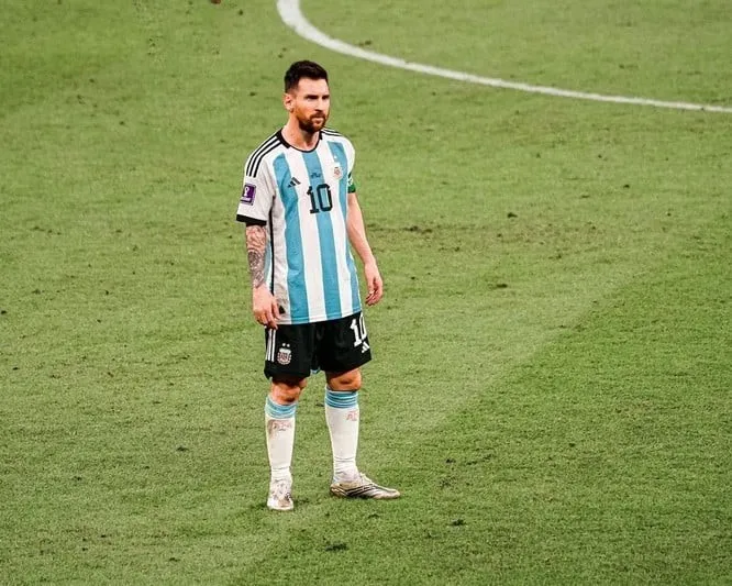 ميسي: لم أفعل شيئًا حتى أعتذر للمكسيك