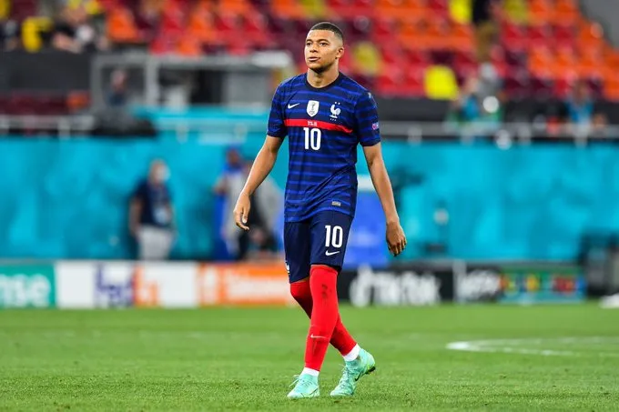 لماذا يرفض كيليان مبابي حضور المؤتمرات الصحفية في كأس العالم؟