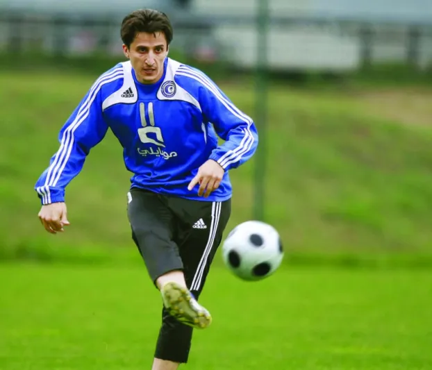 نواف التمياط.. إنجازات "الفتى الذهبي" للكرة السعودية