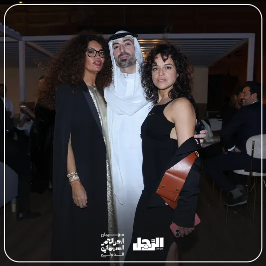 نجوم العرب والعالم يتألقون بإطلالات باهرة بمهرجان البحر الأحمر السينمائي