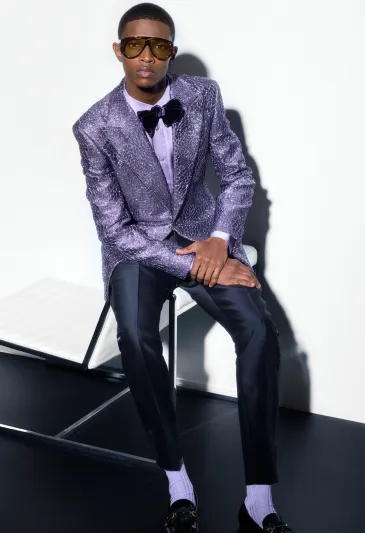 البدلة الرسمية: أناقة خالصة لم ينل منها الزمن