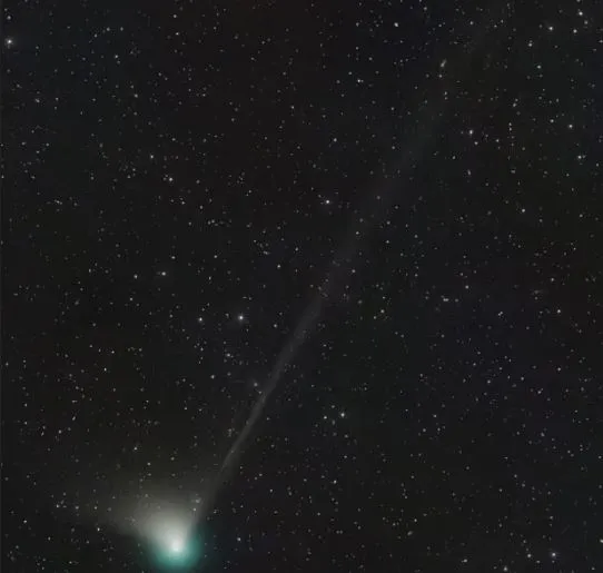 ما قصة المُذنّب E3 الذي سيقترب من الأرض الشهر القادم؟