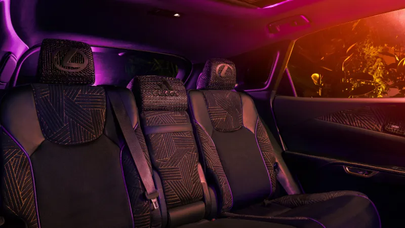 «لكزس RX 500h».. أيقونة من اتحاد عمالقة الموضة وصانعي السيارات