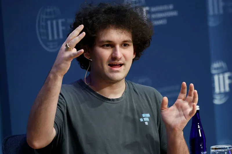 بكفالة 250 مليون دولار.. الإفراج عن «ملك البيتكوين» بعد خسارة 26 مليار دولار