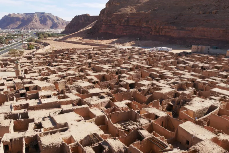 «العلا القديمة» ضمن أفضل القرى السياحية في العالم 2022 (فيديو)