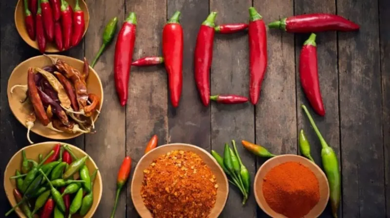 علماء يكتشفون داوءً فعالًا لمتحورات «كورونا» في «الفلفل» 