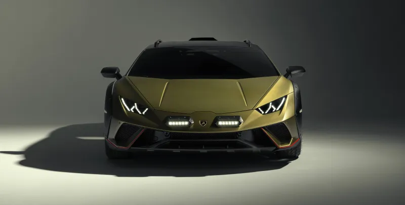 أساطير الغد.. «لامبورغيني هوراكان ستيراتو» و«بورشه 911 داكار»