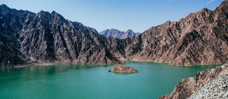 «رحلات بحرية ورياضات متنوعة».. الإمارات المكان المثالي لإجازة منتصف العام