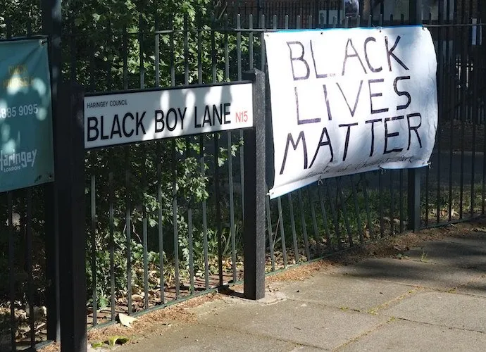 تغيير اسم أحد شوارع لندن بعد 300 عام على تسميته