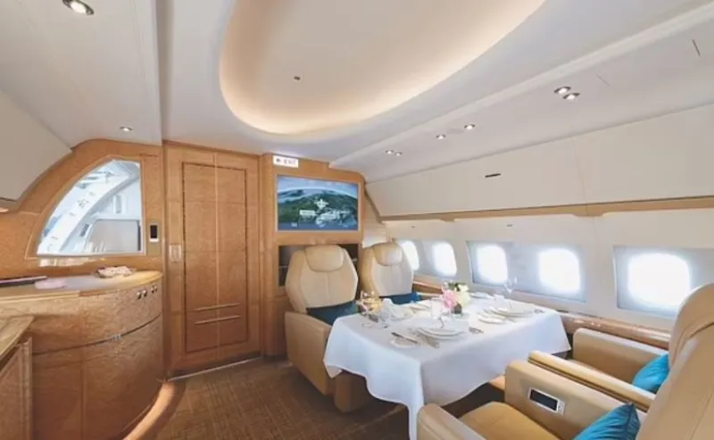 كيف تبدو طائرة «رونالدو» التي سافر بها للانضمام لـ «النصر»؟