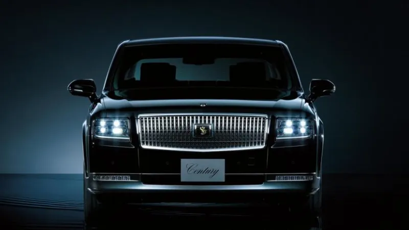 «تويوتا» تعمل على سيارة فاخرة جديدة بمواصفات متطورة