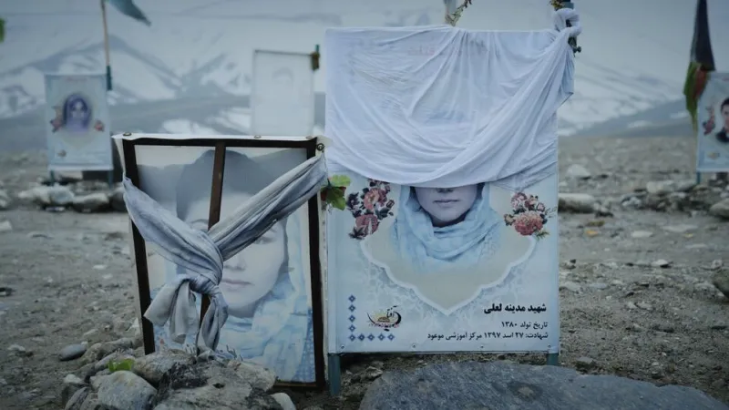 ملاحظات على الزمن.. رحلة في خفايا الوقت من خلال تصاميم فنية