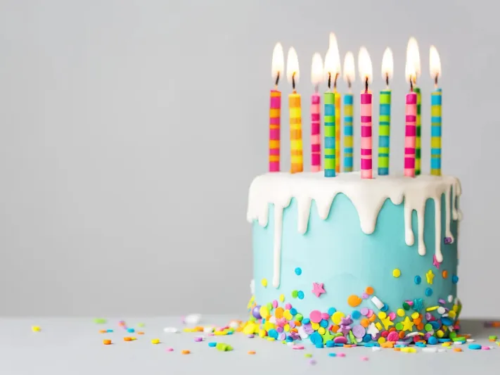 لماذا يحتفل ملايين السعوديين بعيد ميلادهم في الأول من رجب؟