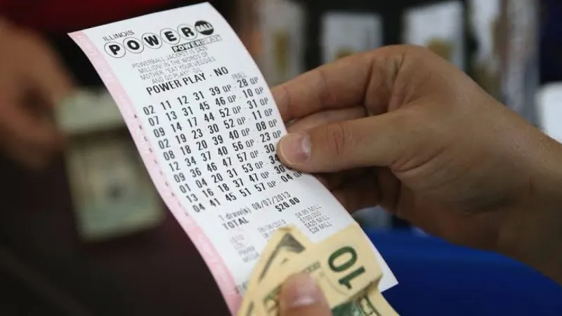 صديقان يفقدان 250 مليون دولار في اليانصيب بسبب خطأ بسيط