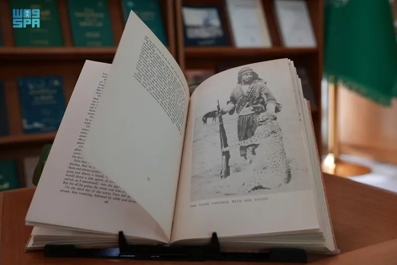 مكتبة الملك عبدالعزيز تقتني 500 كتاب نادر بلغات أجنبية عن يوم التأسيس